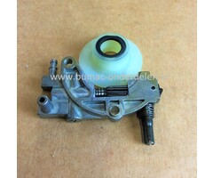 Oliepomp voor Komatsu - Zenoah o.a. modellenG-43, G-45, G-52, G-455, G-500, G-4500, G-5200   met wormwiel