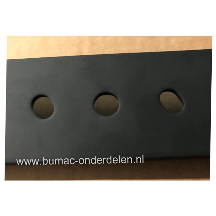 Maaimes 55,5 Cm voor Daye DYM1669 en DYM1769 Grasmaaiers, Cirkelmaaiers, Loopmaaiers, DAYE Mulchmes, Gatormes, Lengte 555 mm, Asgat 12 mm, Zijgaten 9,1x12,6 mm, Hart op Hart Afstand 62 mm, Breedte 55 mm