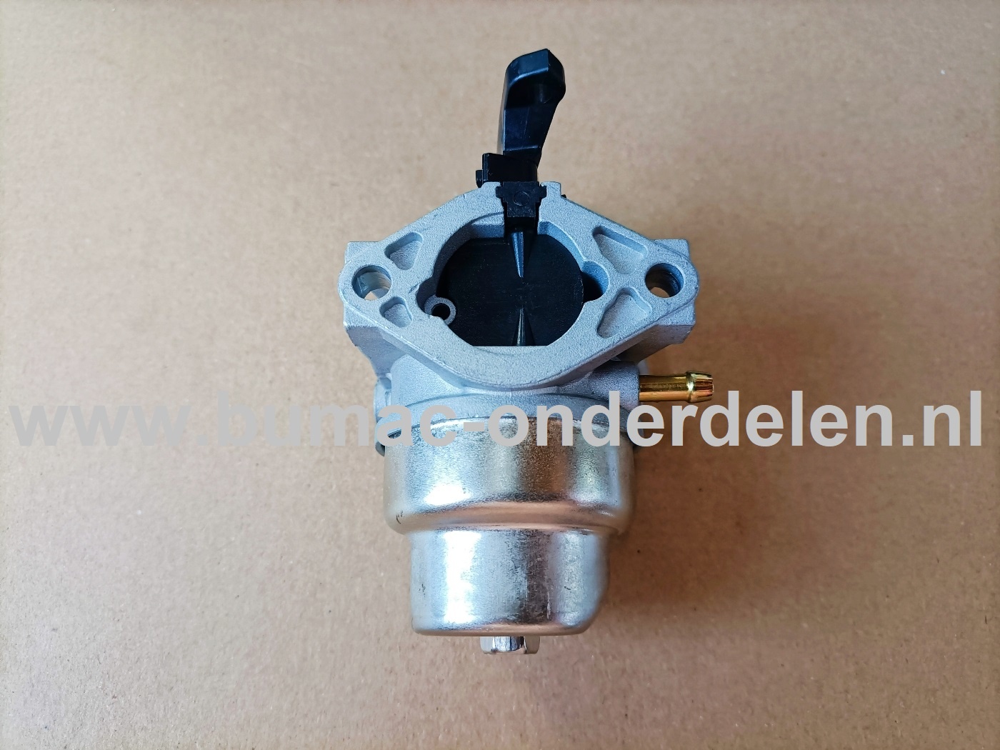 Carburateur voor Honda G300 Motoren op Trilplaat, Generator, Kooimaaier, Tuinfrees, Houtversnipperaar, Waterpomp, Bouwlift, Bobcat, Minikraan, Aggregaat, Hoogwerker, Cart, Veegmachine, Hakselaar, Hogedrukreiniger, Verticuteermachine, Kantensnijder, Vlinde