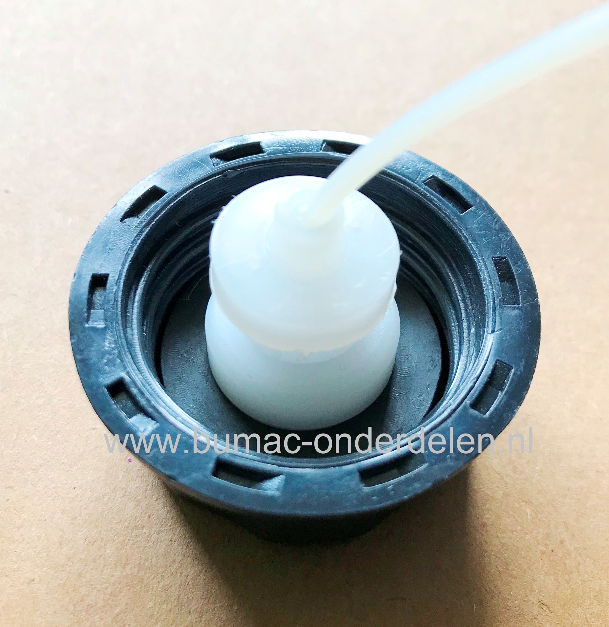 Brandstofdop Alpina - Mountfield - Stiga - Castelgarden, Bosmaaier, Trimmer, Strimmer, Bladblazer, Heggenschaar, Brandstof, Benzine, Dop, Castel Garden AHT60, BHS5517, ECO60, H60, HS55, HTJ550, MHJ2424, MHTP245, SHJ550, SHP60, TH24, THTC25, XH60, XHJ550