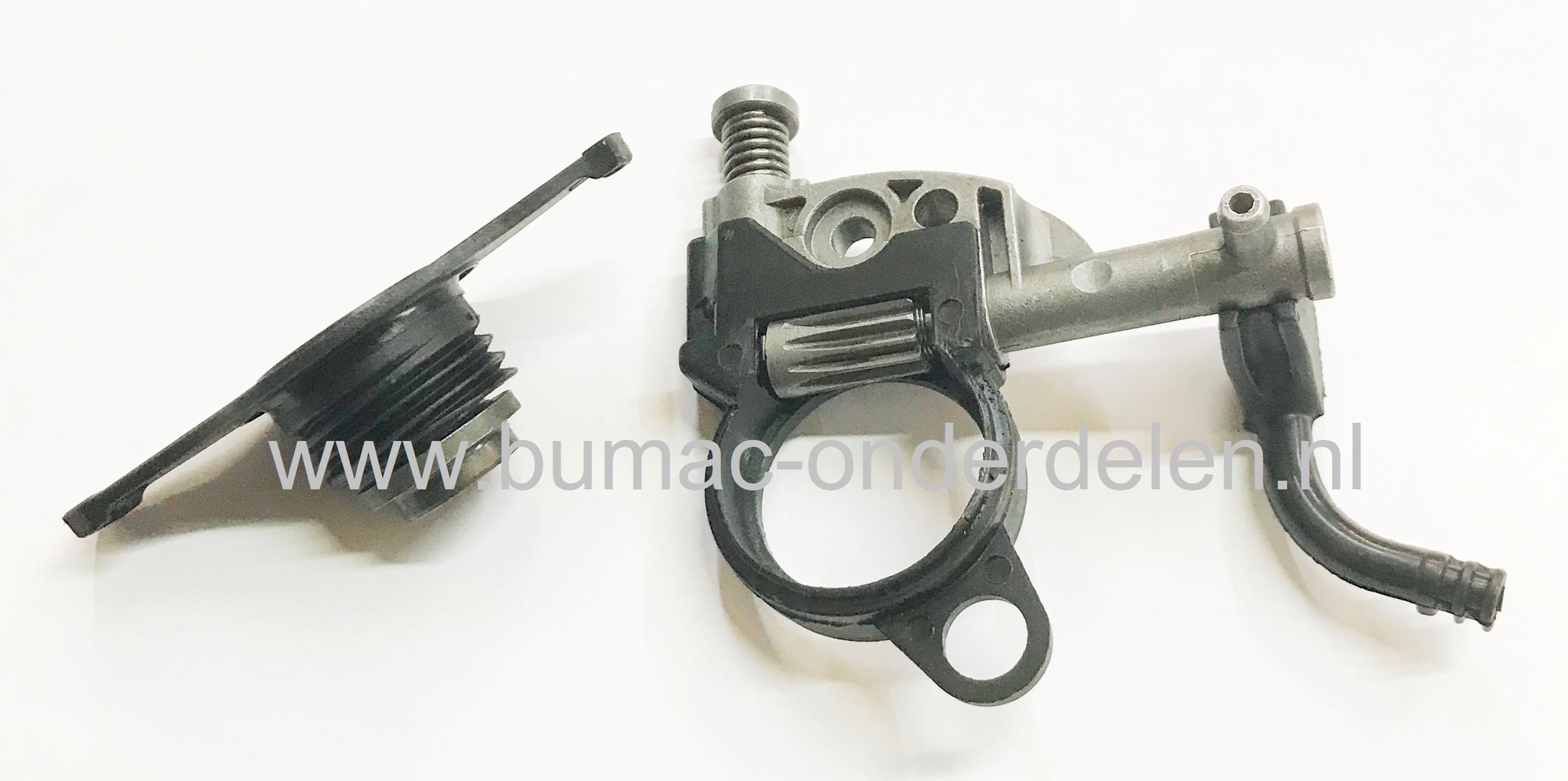 Oliepomp met Wormwiel voor Castelgarden, Stiga, Mountfield, Alpina Kettingzaag, Motorzagen, Benzinezagen AC38, AC42, AC46, AC52, ACS538, ACS542, ACS546, ACS552, CS540, CS545, CS750, MC3814, MC4216, MC5218, MF2500, OM410MF, SP386, SP426, SP466, SP526