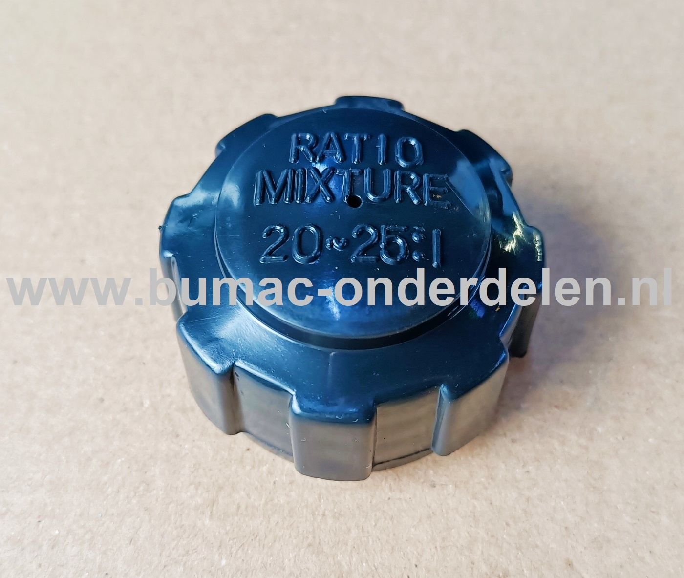 Brandstoftankdop voor Robin, EFCO, Oleo Mac 36, 137, 140, 141SP, MT3700, MT4100SP, MT4400, 936, 937, 940, 941CX, GS370, GS410CX, GS440, EC02-066, EC02-0668, EC02-0668A, EC02-094/1, EC02-094/1C Bosmaaiers, Brandstofdop, Tankdop, Benzinedop
