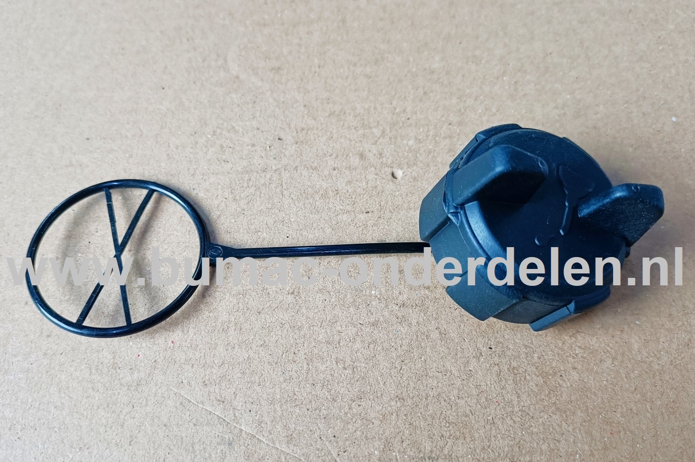 SP352 - SP350 - SP350Q - SP400Q - XC35 - XC40 - XC350 - XC350Q - XC400Q - MC3514 - MC3514Q - A350 - A350Q - P352 - A400Q, Oliedop Stiga - Castelgarden - Mountfield - Alpina, Olievuldop voor Motorzaag, Kettingzaag, Oliedop, Olie Vul Dop, Castel Garden