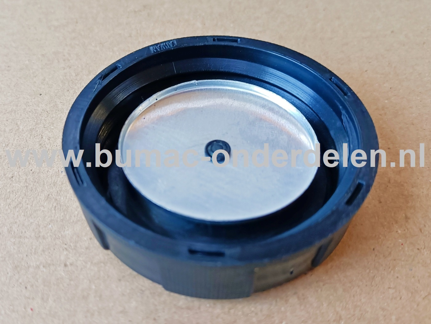 Tankdop voor Briggs and Stratton Motoren van 8 T/M 12 Pk, B&S Benzinedop, Briggs Brandstofdop, B&S Benzinedop voor Motoren op Frontmaaier, Zitmaaier