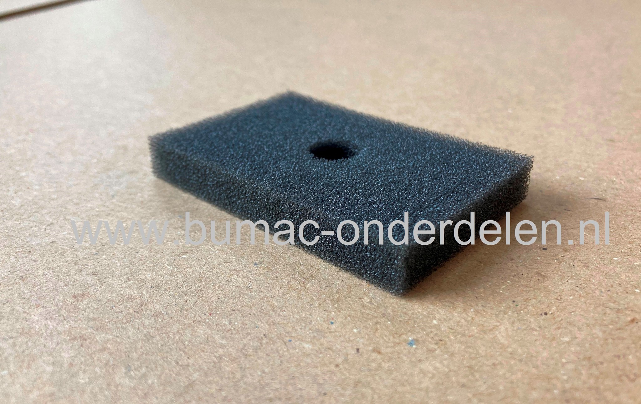 Luchtfilter voor Makita RBC411U bosmaaier, bermmaaier, schuimfilter, sponsfilter, RBC 411U, 72x48x10mm, binnendiameter 13mm, onderdeel