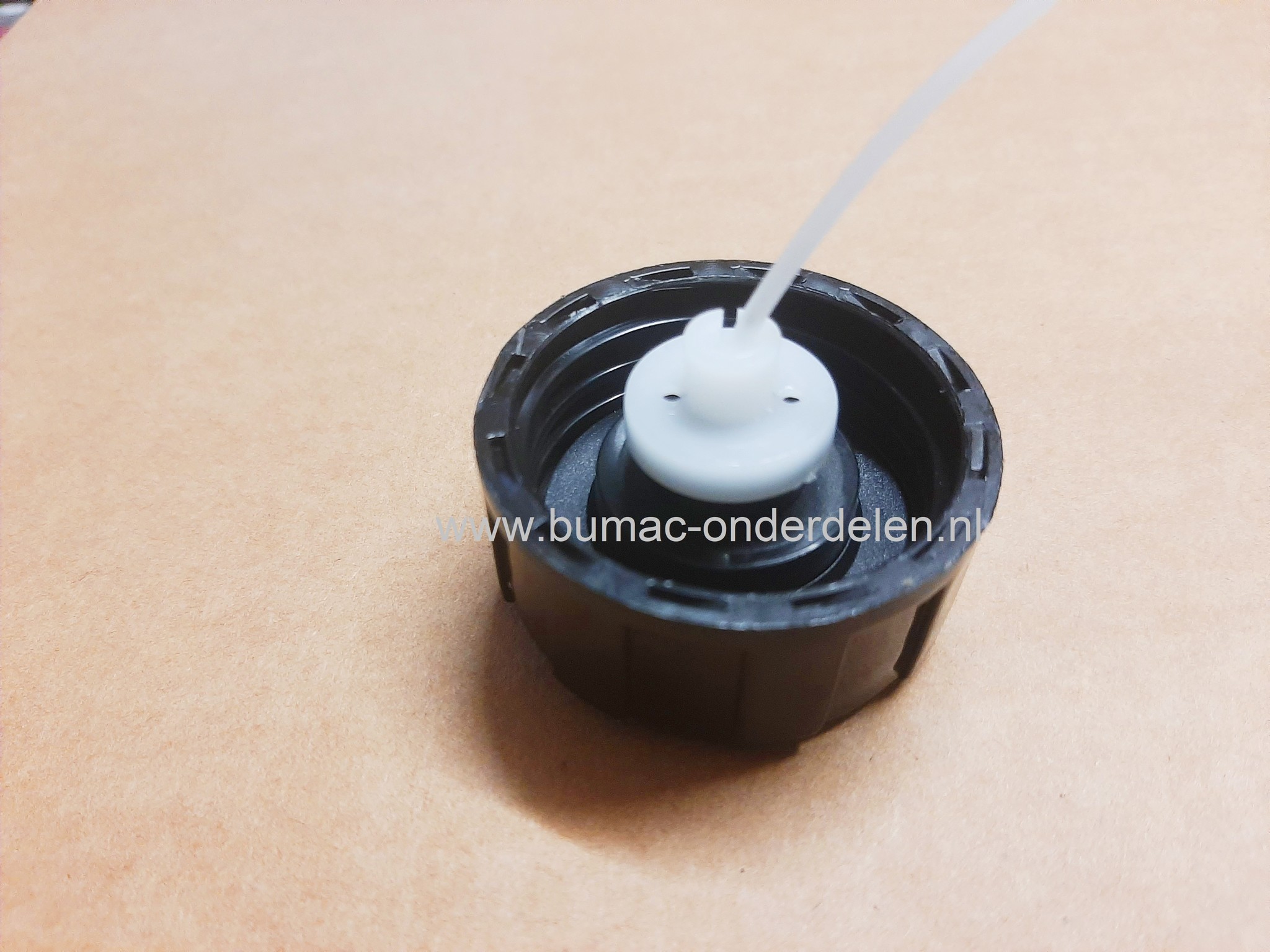 Brandstoftankdop voor Bosmaaiers en Trimmers voor Stiga, Castelgarden, Mountfield, Alpina, BS35D, BS45D, DB42, SB320D, SB420D,TB320, TB320D, TB420, TB420D, XBS45D