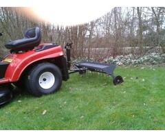 Ontmosser, Verticuteermachine, Gras Ontmossen, Mos verwijderen achter Zitmaaier - Quad - Frontmaaier