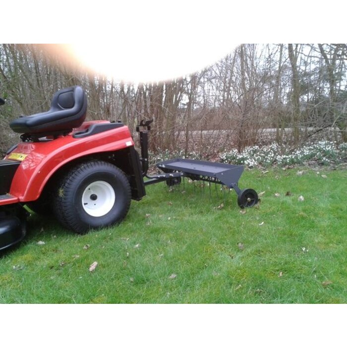 Ontmosser, Verticuteermachine, Gras Ontmossen, Mos verwijderen achter Zitmaaier - Quad - Frontmaaier