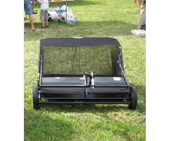 Grasveger - Bladveger - Mosveger achter Zitmaaier - Quad of Frontmaaier