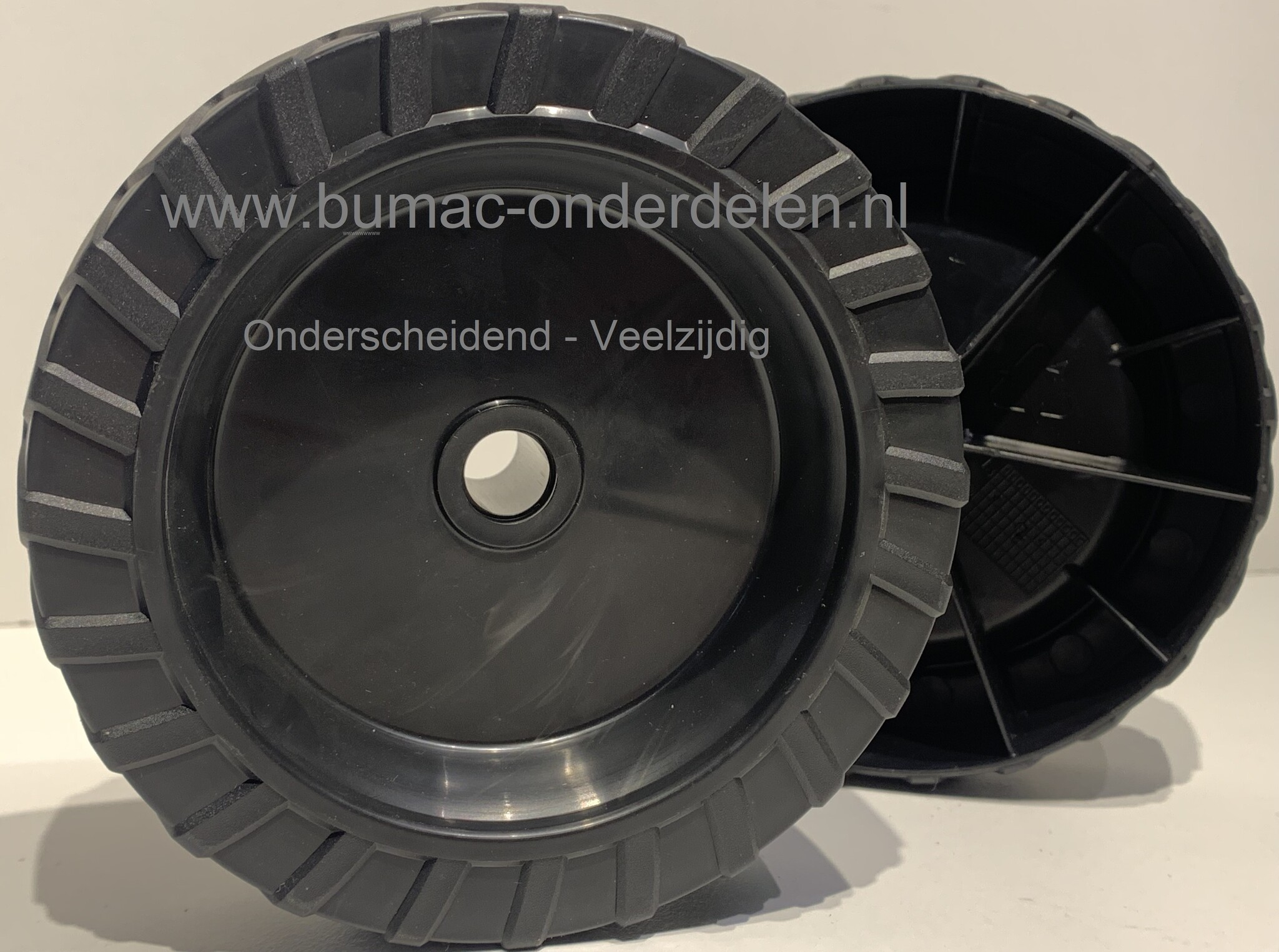 Castelgarden Kunststof Wiel Ø 130 mm voor K350 - P350 - B390 - C350 - C390, Elektrische Grasmaaier van Castel Garden - Wolf - Stiga - Alpina - Mountfield - Lawnking - TORO, Loopmaaier, onderdeel