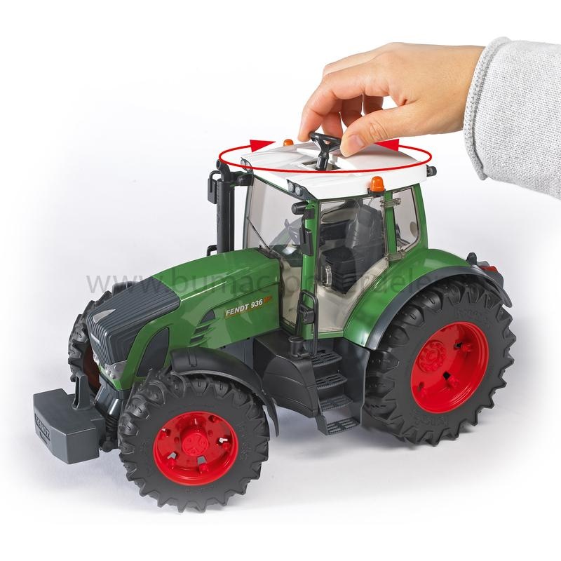 Bruder Fendt 936 Vario tractor speelgoed, schaal 1:16 met openende motorkap, stuurfunctie via schuifdak, verstelbare trekhaak en afneembaar frontgewicht, Bruder speelgoed onderdeel