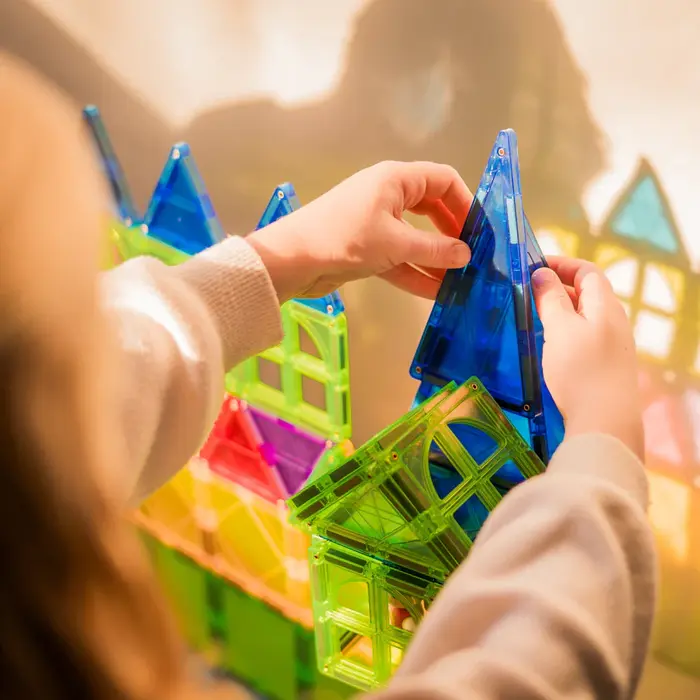 Gladi Tiles Pastel magnetisch educatief speelgoed 100-delig – kleurrijke bouwtegels voor kinderen