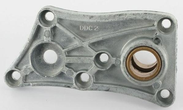 Lagerhouder voor de Tandwiel aandrijving van de Wals bij Allett, Atco en Qualcast Kooimaaier