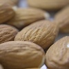 Zuivere Amandelolie te gebruiken als massageolie