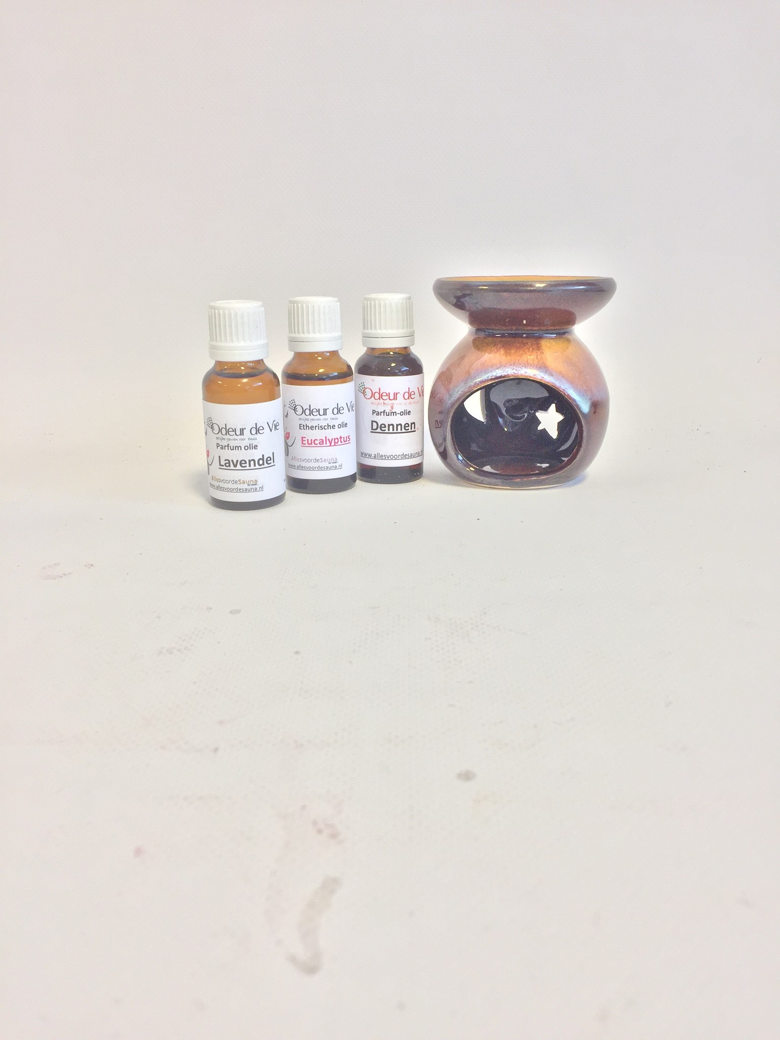 Moederdag Geurbrander en 3 geuren 20ml Wellnesspakket