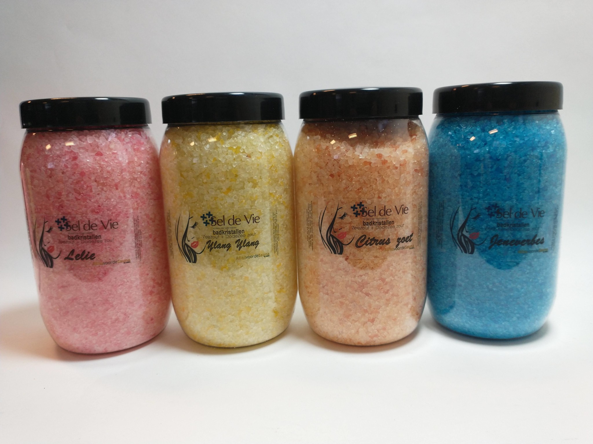 Badzout pakket 4 x 1200gr uit zeezout en dode zee zout. Cadeaupakket