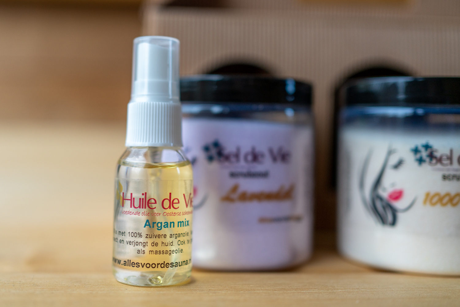 Luxe Scrubzout pakket 3 x 300 gram met Argan olie. In mooie geschenkverpakking
