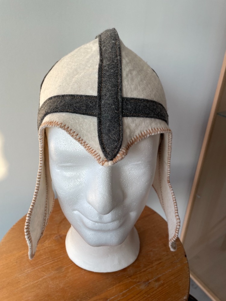 Saunamuts "Knight" ridderhoed Grijs