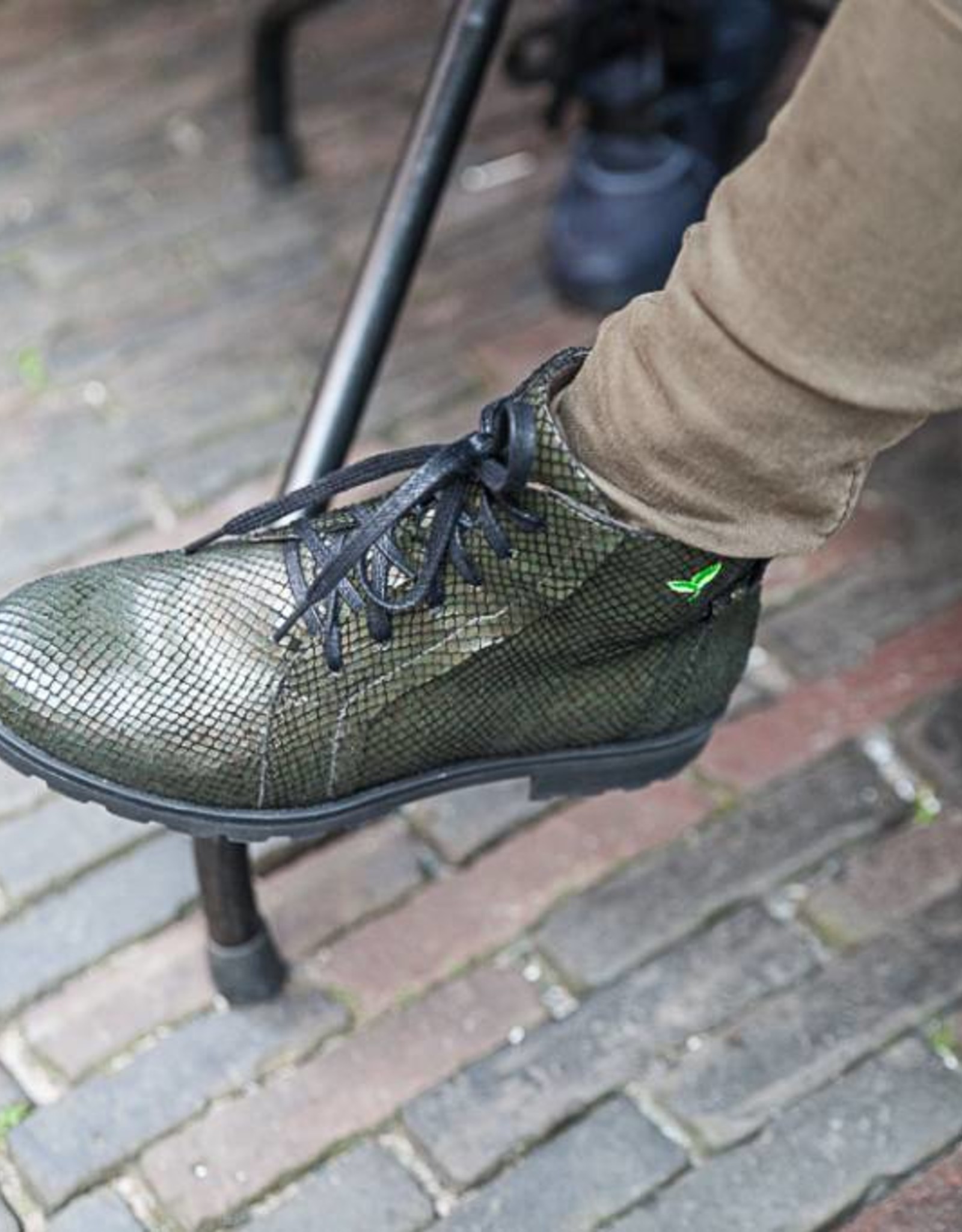 PRETTY&FAIR Metallic green laced ankle booty - vegan - Metallic Green - PF001-V