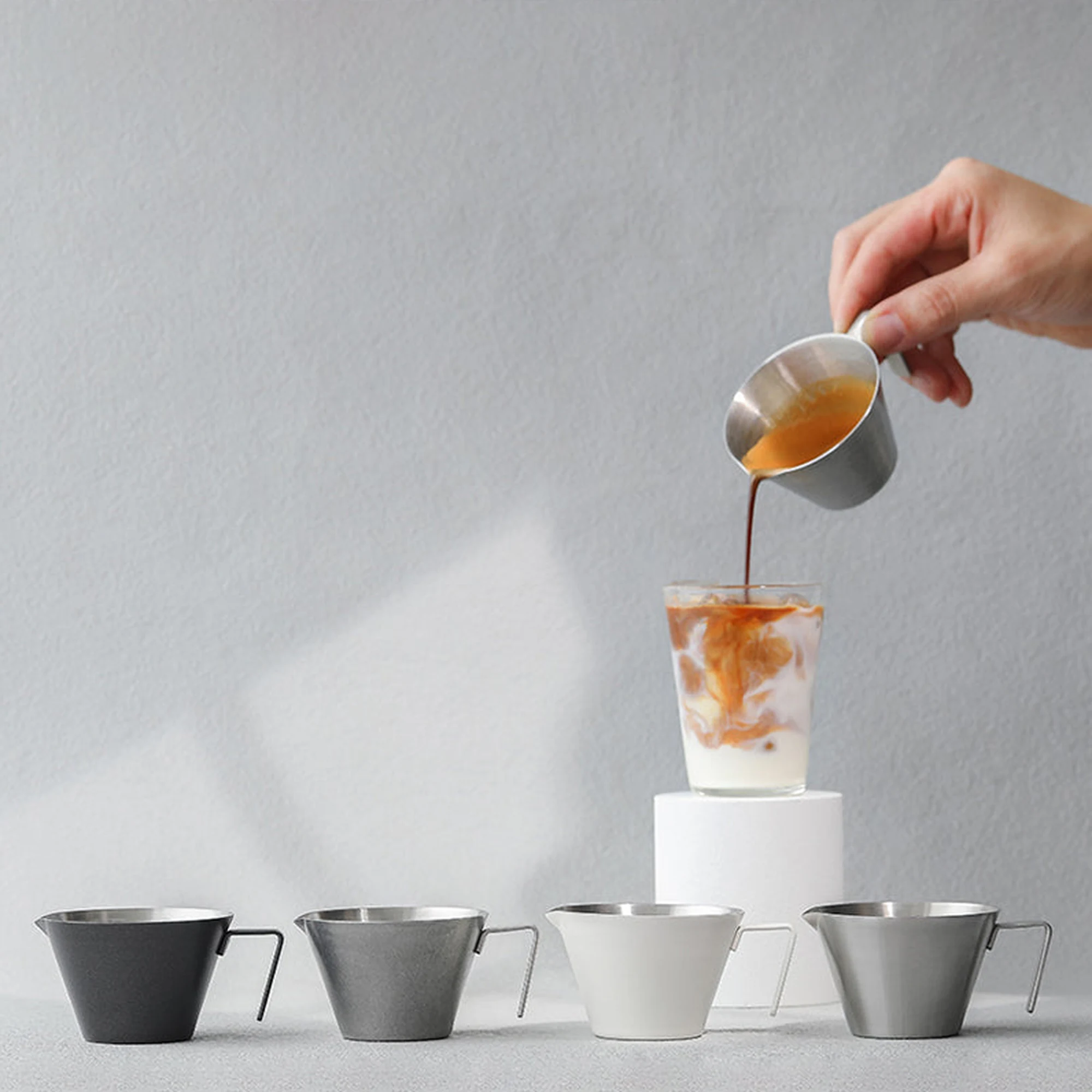 MHW-3Bomber Espresso-maatbeker 100 ml met schenktuit | Mat geschuurd