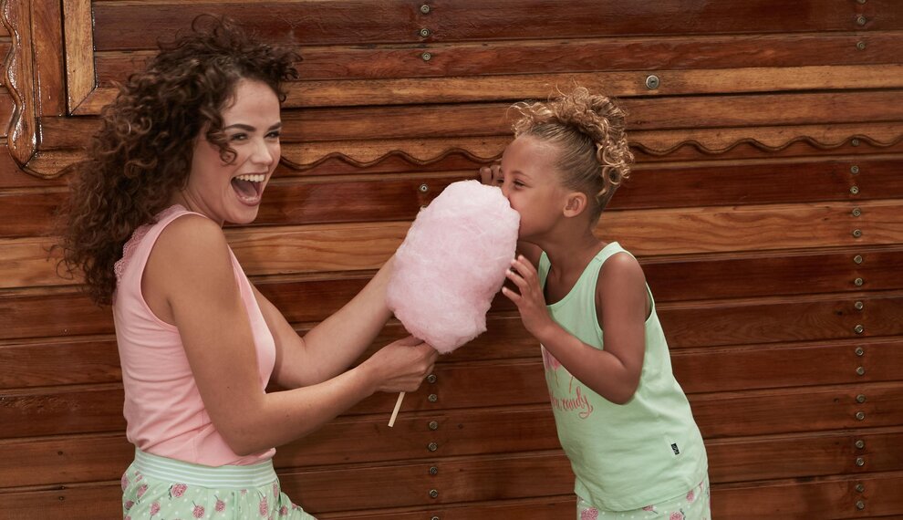 Matching pyjama's voor moeder en dochter