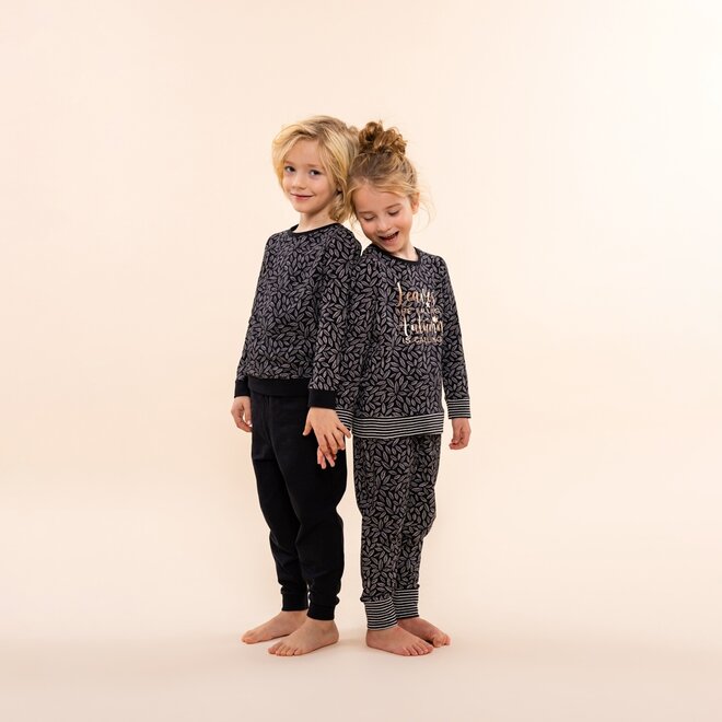Charlie Choe Jongens Lounge Set Zwart Blaadjes