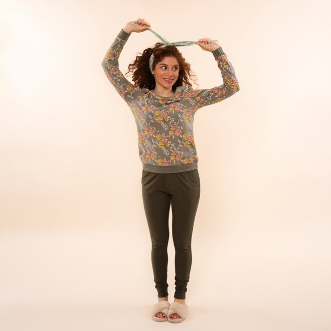 Charlie Choe Women's Pullover Green Flower