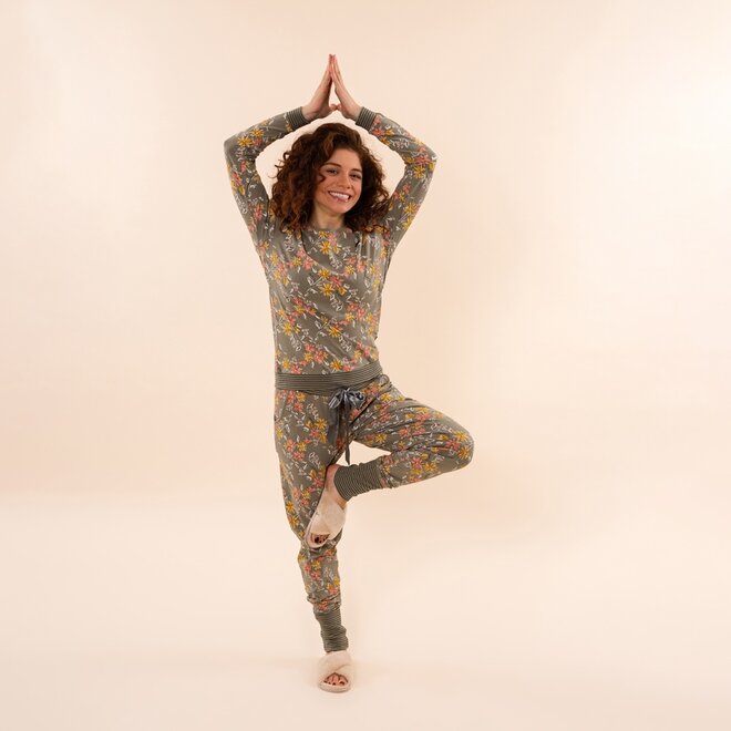 Charlie Choe Women's Pullover Green Flower