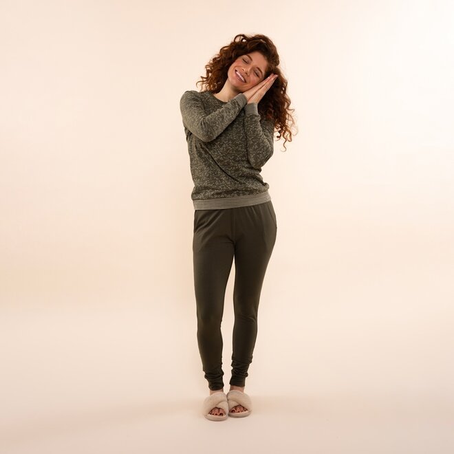 Charlie Choe Women's Pullover Dark Green Leaves