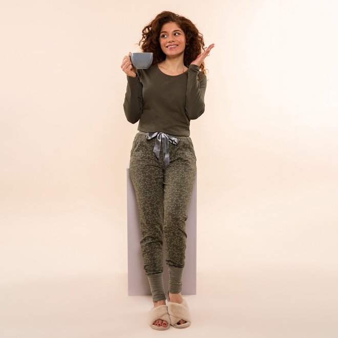 Charlie Choe Damen Pyjamahose Dunkelgrün Blätter