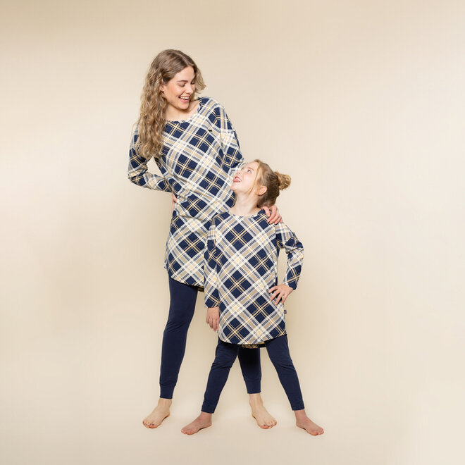 Charlie Choe Mädchen-Pyjama-Set mit Oversize-Shirt, marineblau-beige, kariert