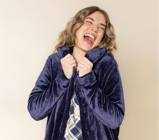 Charlie Choe Women's Bathrobes