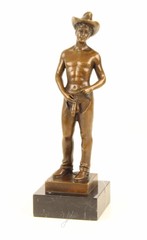 Diverse bronzen beelden te koop