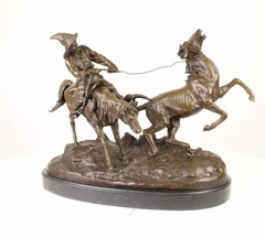 Producten getagd met kyrghiz horseman capturing horse sculpture