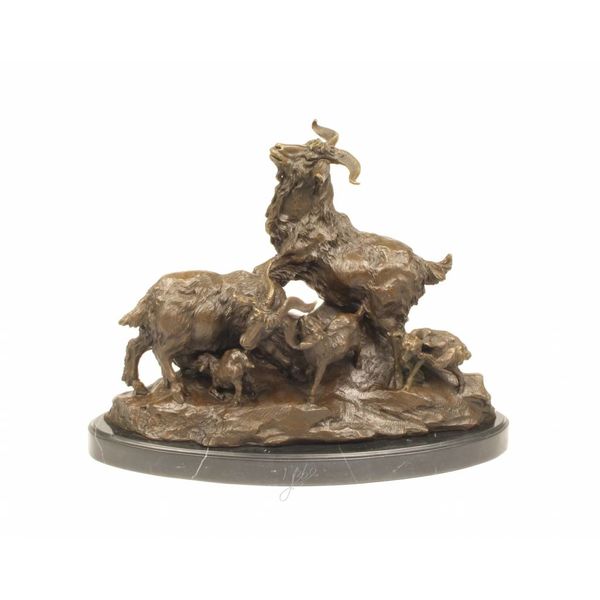  A bronze sculpture of a goat family