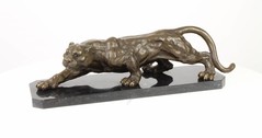 Producten getagd met bronze panther figurine