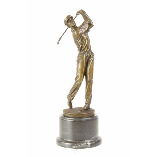  A bronze sculpture of a golfer in action