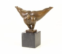 Producten getagd met acrobatic nude female sculpture