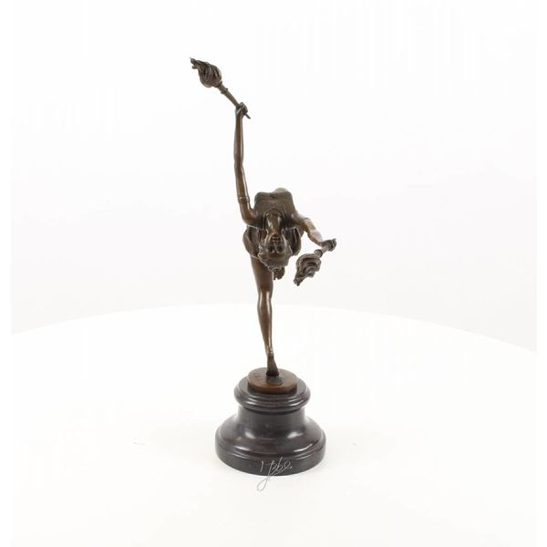  A bronze sculpture of a flame leaper