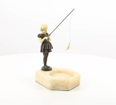 Products tagged with fishing girl sculpture