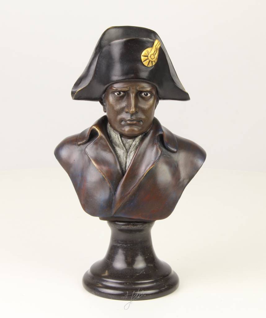 A Bronze Bust Of The Famous French Emperor Napoleon Bonaparte Yourbronze Com