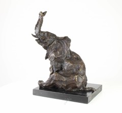 Products tagged with bronze elephant sculpture