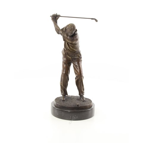 A male golfer