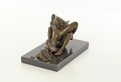 Products tagged with lesbian love scene sculpture