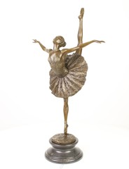 Producten getagd met ballet dancer sculpture for sale