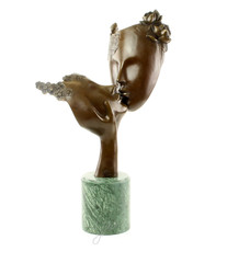 Products tagged with bronze sculpture of kissing faces