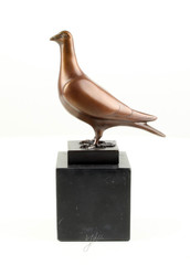 Producten getagd met bronze sculpture of racing pigeon