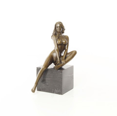 Producten getagd met nude female bronzes