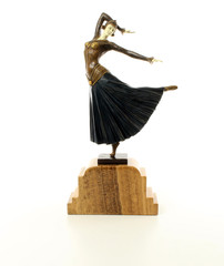 Producten getagd met art deco dancing lady figurine