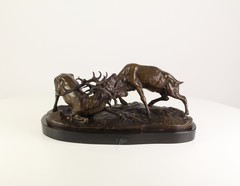 Producten getagd met bronze deer sculpture